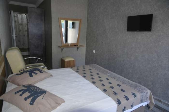 Ege Apart & Hotel Ayvalı Extérieur photo